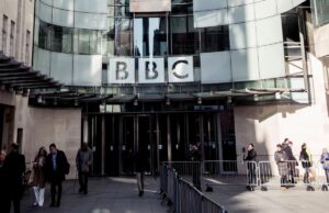 La BBC taglierà 2.000 posti di lavoro dopo una telefonata “selvaggia” con il personale
