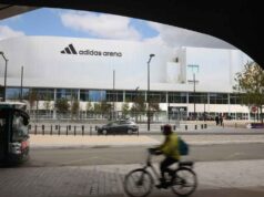 Parigi si offre di ospitare l’hockey su ghiaccio dei Giochi invernali del 2030 dopo che il sindaco di Nizza si è opposto al piano