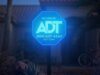 ADT presenta un segnale di avvertimento luminoso e nuove opzioni di emergenza per la sicurezza domestica