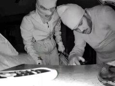 Una donna accusata di omicidio nel carro della root beer ha colpito il suo migliore amico