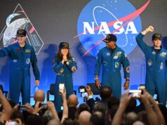 L’equipaggio di Artemis II riflette emotivamente sulla missione lunare dopo il ritorno sano e salvo: “Legati per sempre”