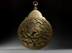 L’astrolabio più grande ed elegante sulla verde terra di Dio è in vendita