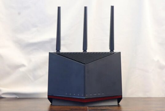 La regolazione dell’antenna del mio router ha risolto i miei problemi Wi-Fi: ecco il modo migliore per posizionarla