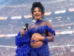 La star della WWE Bianca Belair annuncia la gravidanza a WrestleMania 42