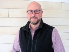 Intelligenza artificiale, funghi e il futuro della tecnologia aziendale: il veterano del settore Invoice Hilf parla del suo romanzo d’esordio, “The Disruption”