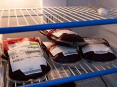 L’ultimo panico sanitario infondato in America: donazioni di sangue “vaccinato”.