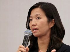 Il sindaco di Boston nega di finanziare i vantaggi del “benessere” dei migranti LGBTQ dopo che il programma ha pubblicizzato benefici fino a $ 500