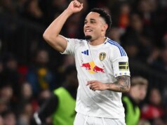 Noah Okafor protagonista mentre il Leeds pone effective a forty five anni di attesa per la vittoria in campionato al Manchester United