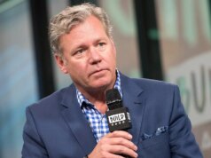 Chris Hansen, conduttore di “To Catch a Predator”, avverte che i pericoli di Roblox sono molto peggiori rispetto alle chat room on-line del passato