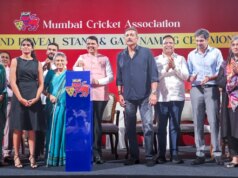 "Onorato e umile": Ravi Shastri si apre sul riconoscimento dello stand Wankhede