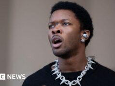 Il cantante D4vd arrestato in relazione alla morte di un’adolescente scomparsa