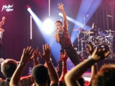 Il cantante D4vd arrestato e trattenuto senza cauzione in un caso legato a un adolescente trovato morto a Tesla: la polizia