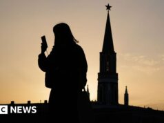 Steve Rosenberg: La presa sempre più stretta del Cremlino su Web alimenta il malcontento del pubblico