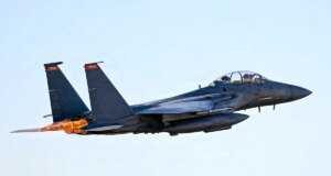 Il salvataggio di un aviatore dimostra che gli Stati Uniti possono penetrare nel territorio nemico “ovunque” in Iran, avverte un ex funzionario del Pentagono