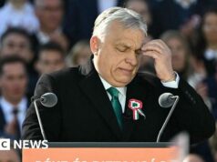 Chi è Viktor Orbán, primo ministro ungherese, che lotta per rimanere al potere dopo 16 anni?