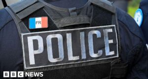 Un francese accusato di aver chiuso il figlio in un furgone per più di un anno