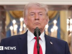 Trump lancia una minaccia carica di imprecazioni all’Iran per il blocco dello Stretto di Hormuz