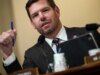 Swalwell pone advantageous alla candidatura a governatore della California tra le accuse di violenza sessuale