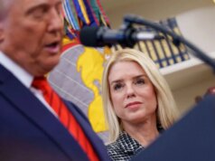 Trump probabilmente sostituirà Bondi come procuratore generale, ma non c’è ancora una decisione definitiva