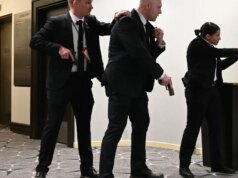 Trump evacuato dalla cena dei corrispondenti della Casa Bianca per un incidente di sicurezza