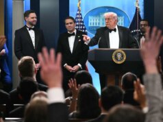 Blanche afferma che le apparizioni pubbliche di Trump non cambieranno per questo motivo "uomo solitario"