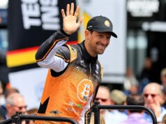 La PETA non è contenta del pilota IndyCar Romain Grosjean dopo un chook strike durante i check