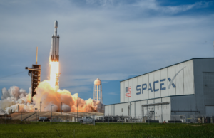 SpaceX potrebbe quotarsi in borsa con un grande obiettivo di raccolta fondi