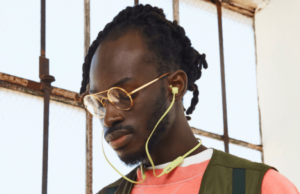 Corri a prendere un paio di auricolari Beats Flex mentre costano solo $ 40