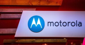 I prezzi dei telefoni economici Motorola Moto G aumentano fino al 50%.
