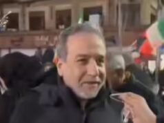 “Sorridere, socializzare, farsi selfie”: i massimi chief iraniani Pezeshkian e Araghchi appaiono in pubblico mentre infuria la guerra