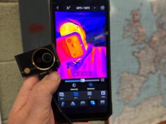 Questo accessorio per fotocamera Android mi ha aiutato a individuare un pericolo elettrico nascosto appena in tempo