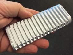 Ho guidato un bulldozer su questo contenitore SSD in modo da non doverlo fare tu: ecco il risultato