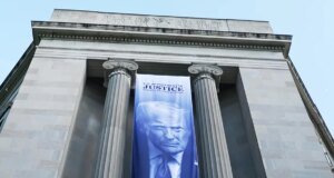 Ex giudici parlano delle epurazioni del tribunale per l’immigrazione dell’amministrazione Trump