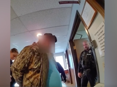 La ricerca incessante delle figlie distrugge l’accusa di “overdose” e porta all’arresto per l’omicidio della madre nel 1992