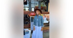 Jane Seymour continua la celebrazione del suo settantacinquesimo compleanno con il suo “Dr. Quinn, co-protagonista di Drugs Lady