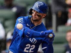 Il debuttante Carter Jensen è stato eliminato dalla formazione titolare dei Royals dopo aver dormito troppo