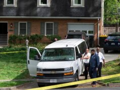 Il democratico della Virginia scatena una reazione negativa per aver omesso l’omicidio-suicidio nel submit su Justin Fairfax