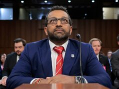 Patel dell’FBI lancia un chiaro avvertimento agli aggressori delle forze dell’ordine: “Vi abbatteremo”