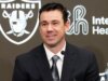 L’allenatore dei Raiders Klint Kubiak preferisce il veterano QB, riluttante a iniziare come rookie all’inizio della stagione