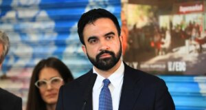 I social media esplodono dopo che i sostenitori di estrema sinistra di Mamdani si sono rivoltati contro di lui per il rifugio per senzatetto: “Oops”