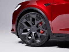 Le uncommon auto Signature Version di Tesla sono dotate di una trappola per la rivendita