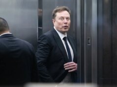 Elon Musk testimonia che xAI ha addestrato Grok su modelli OpenAI