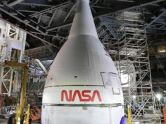 Guarda il filmato dietro le quinte di Nat Geo all’interno della navicella spaziale Artemis II Orion