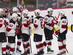 L’allenatore dei New Jersey Devils Sheldon Keefe affronta l’incertezza sul suo futuro dopo la partenza del GM Tom Fitzgerald