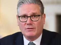 Il primo ministro britannico Starmer respinge le richieste di dimissioni a causa della reazione negativa sulla nomina di Mandelson legata a Epstein