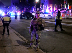 Hakeem Jeffries raddoppia la retorica della “massima guerra” e cube ai critici “non me ne frega niente”