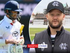 La battaglia ai vertici dell’Inghilterra infuria mentre Duckett e Homosexual si accumulano in corsa