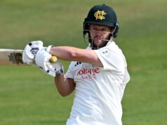Duckett compie il primo mezzo secolo di stagione per il Nottinghamshire