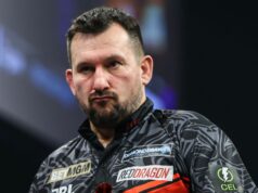 Gran Premio Europeo di Freccette: sconfitto il chief del PL Clayton, van Gerwen sopravvive allo spavento