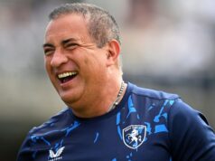 La tempesta Dave danneggia il campo da cricket di Durham mentre le impalcature vengono abbattute